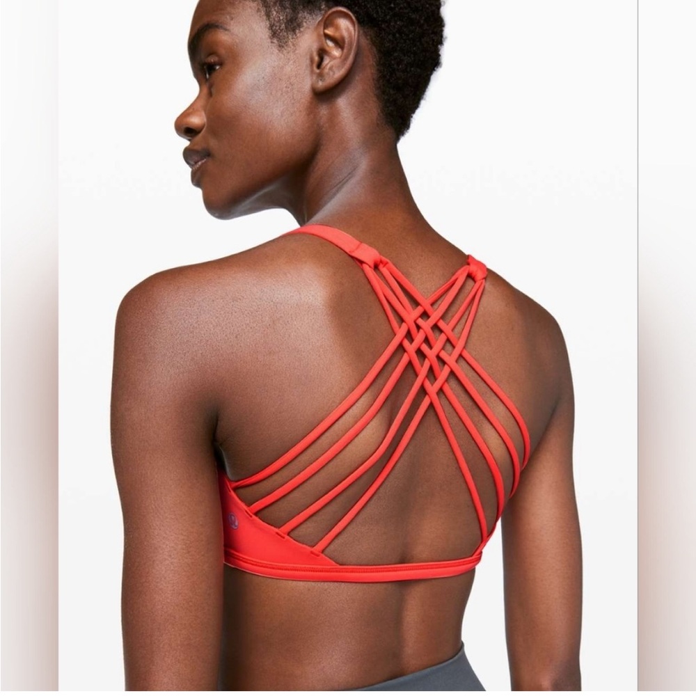 Lululemon sports bra